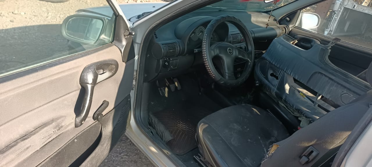  Chevrolet CORSA 2004    EN DESARME
